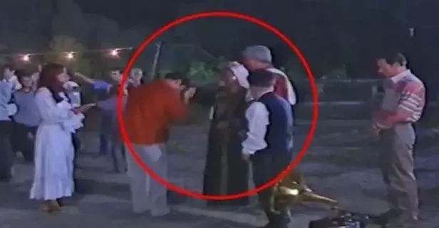 Bergüzar Korel'in babası ve annesi ile eşi Halit Ergenç aynı dizide!