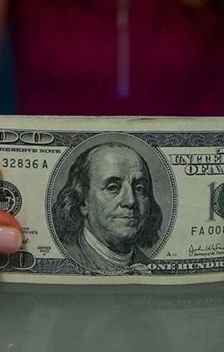 Dolarda kritik seviye belli oldu! TL güçlendi, tahminler revize edildi