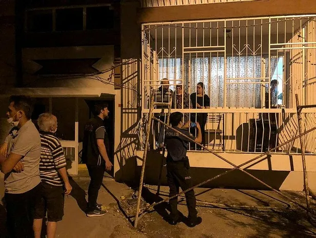 Manisa'da bir garip olay: Biri komşusunu bıçakladı diğeri olay yerine gelen polise hakaretler yağdırdı-3