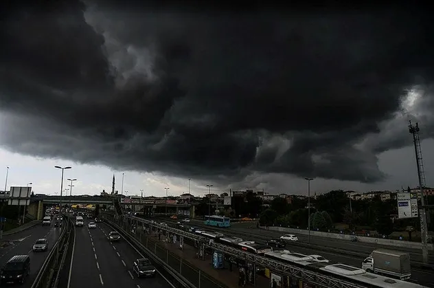 Meteoroloji'den son dakika yağış uyarısı! 7 Mart İstanbul'da bugün hava nasıl olacak?