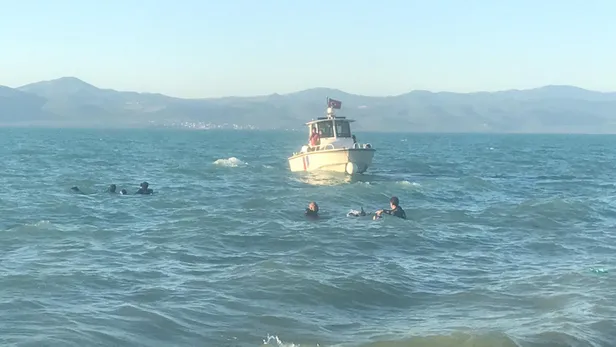 Abisinin boğulduğu haberini alır almaz kendini göle attı-5