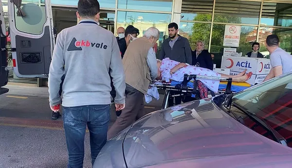 1652252264514.jpg İstanbul'da ağabey dehşeti! Kardeşini bıçakla delik deşik etti! Polis kanlı bıçakla yakaladı-2