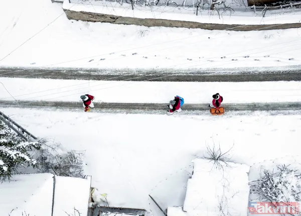 Koronavirüs aşılamaları devam ediyor! Sağlık çalışanları kar kış dinlemiyor! İşte fedakarlığın fotoğrafları - 3