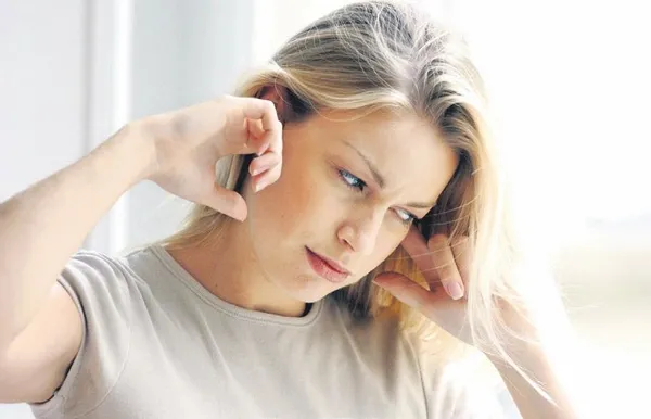 Telefon ya da bilgisayarlar boyunda fıtık oluşmasına neden olabiliyor (Sağlık haberleri)-2