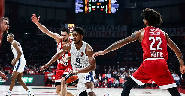 Yunanistan'da dev galibiyet! Olympiakos - Anadolu Efes: 78-82 | MAÇ SONUCU