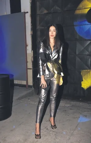 İranlı modacı Farnaz Salmani'den İstanbul'da defile