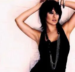 Annesiyle eski bayramları yadetti