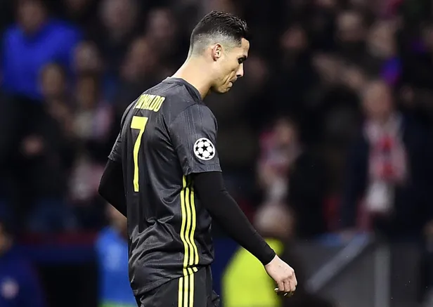 Cristiano Ronaldo'nun 'Vergini öde' diye bağıran taraftara verdiği cevap olay yarattı-4