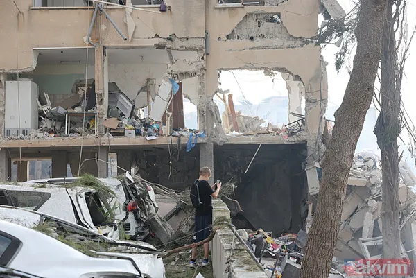 İsrail kentleri alev alev! Balistik ve hipersonikler Demir Kubbe'yi kevgir etti... Füze yağmuru Mersin'den bile görüntülendi - 34