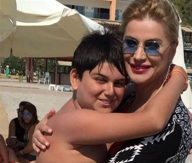 Songül Karlı kaç yaşında, eşi kim, çocuğu var mı? Songül Karlı kimdir?-3