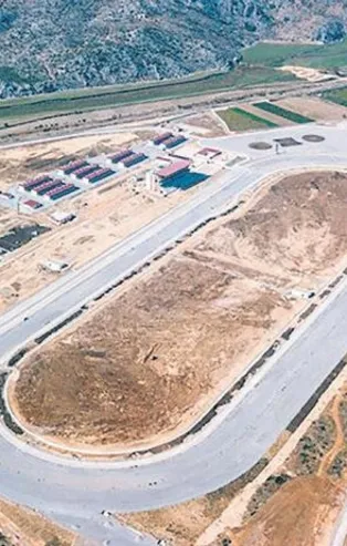 Türkiye'nin en büyük 3. hipodromu olacak olan Antalya Hipodromu bugün 13.30'da açılacak