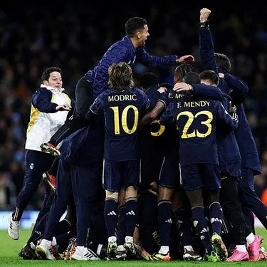 Şampiyonlar Ligi’nde nefes kesen gece! Yarı finaller belli oldu: Real Madrid-Manchester City, Bayern Münih-Arsenal...