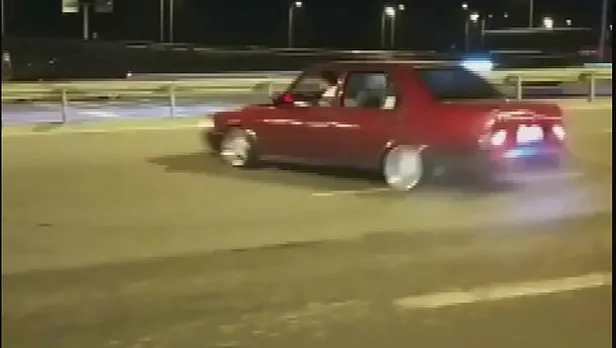 sosyal-medyada-paylasimiyla-tepki-ceken-maganda-yakalandi-1590065428610.jpg Sosyal medyada paylaşımıyla tepki çeken maganda yakalandı!-1