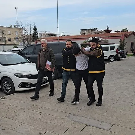 Altın çalıp alem yaptılar