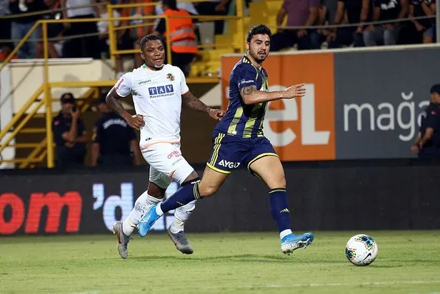 Fenerbahçe'de Ersun Yanal futbolcularına seslendi: Ayağa kalkın beyler yeniden başlıyoruz-10