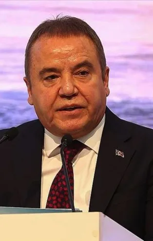 Muhittin Böcek kimdir, kaç yaşında, nereli?