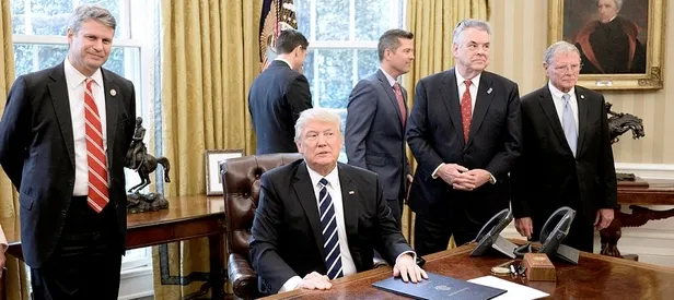 Trump'ın danışmanları Ruslarla görüşüyordu iddiası