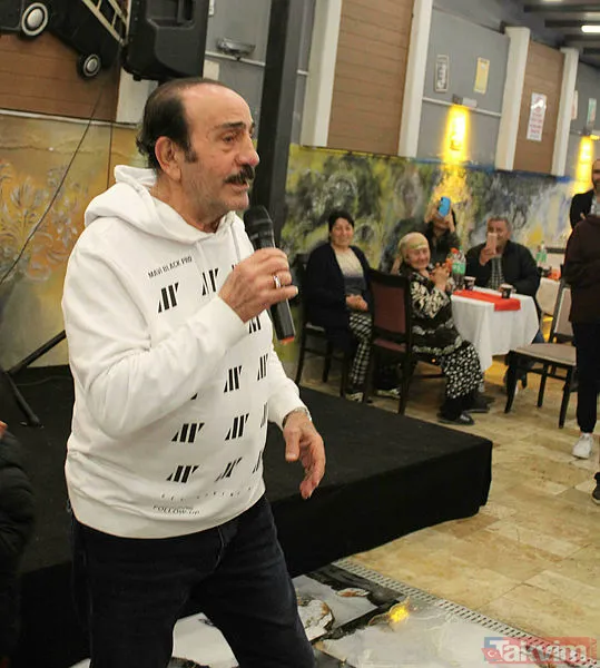 Mustafa Keser moral gecesinde dengesini kaybetti havuza düştü! Neye uğradığını şaşıran Mustafa Keser'in yardıma koşan ise... - 7