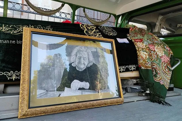 Kimsesizlerin meleği Oya Kayacık'ı kaybettik