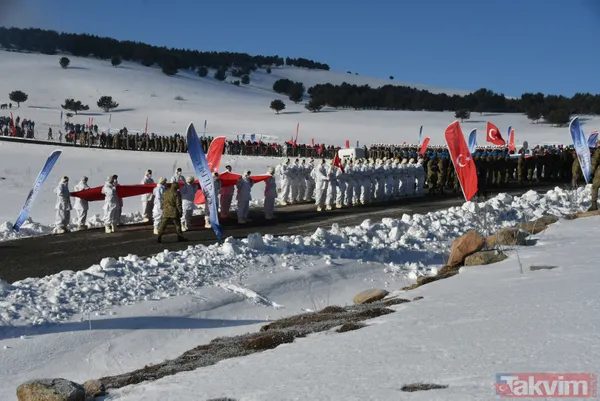 Sarıkamış şehitleri anıldı! Türkiye Kars Sarıkamış'ta "Şühedanın İzinde" yürüdü - 36