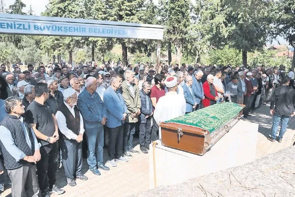 1696279648635.jpeg Doktorların ciddiyetsizliği ölümü getirdi! Tuğçe'nin kahreden sonu: Bebeğini kucağına alamadan hayatını kaybetti-4