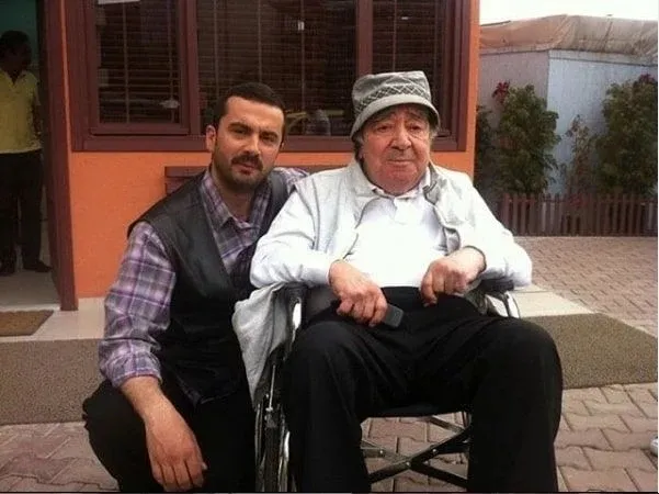 ATV'nin fenomen dizisi EDHO'nun kadrosuna katıldı bakın hangi rolle Akasya Durağı'nda oynamıştı! EDHO'ya bomba oyuncu!-2