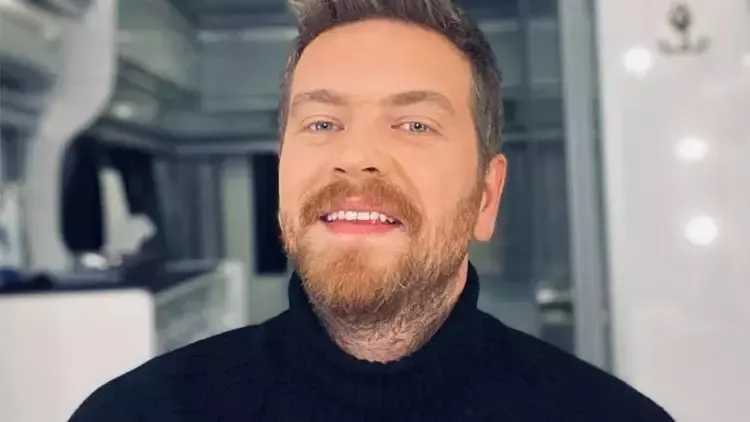 sandik-kokusunda-yeni-sezona-simdiden-hazir-olun-basrol-apar-topar-gitmisti-yerine-de-1722000634346.jpeg Başrol apar topar gitmişti, yerine de... Sandık Kokusu'nun yeni sezonuna şimdiden hazır olun-5