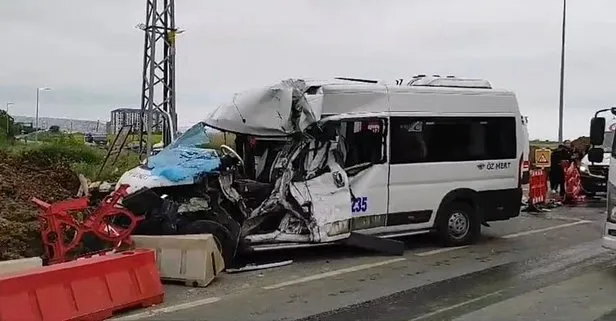 Silivri’de fabrika işçilerini taşıyan servis minibüsü kaza yaptı: Yaralılar var