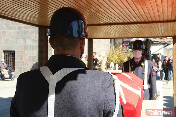 Tunceli'de PKK ile çıkan çatışmada şehit olan asker Burak Tortumlu, Erzurum’da son yolculuğuna uğurlandı - 16