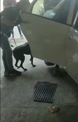 Hakkari'de uyuşturucu zulalı araç yakalandı!