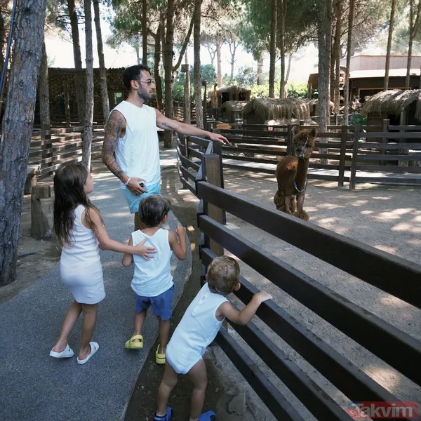 Şimdi 5 Kişilik Dev Bir Kadro! Küllerinden Doğan Bu Büyük Aşk, Üç Evlatla Adeta Perçinlendi. İşte Çalhanoğlu Ailesinin Mutluluk Tablosundaki O İsimler: Liya...