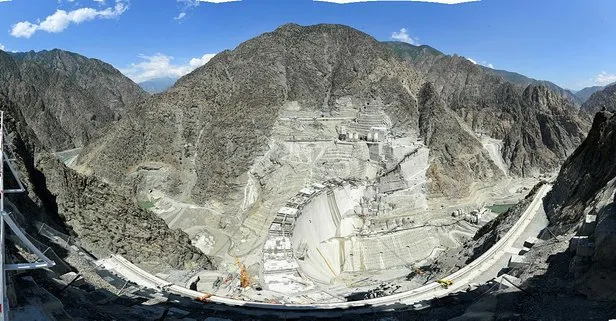 Dev proje dünyada üçüncü olacak! Yusufeli Barajı’nın gövde yüksekliğinde 247 metreye ulaşıldı