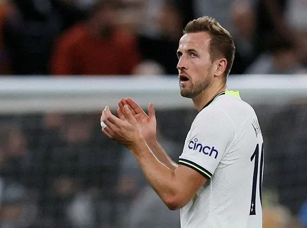 bacerlona-evinde-hezimeti-yasadi-bayern-munihe-3-0-yenilen-katalan-ekibi-sampiyonlar-ligine-veda-etti-1666819332138.jpeg Barcelona evinde hezimet yaşadı! Bayern Münih'e 3-0 yenilen Katalan ekibi Şampiyonlar Ligi'ne veda etti-8