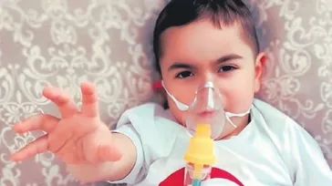 5 yaşındaki Eymen DMD ile savaşıyor! Tedavi için yardım bekleniyor