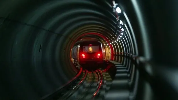 tam kapanmada metrolar kaca kadar acik yasakta metro calisma saatleri degisti mi istanbul da metro seferleri duzenlemesi takvim