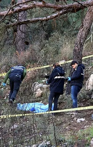 İzmir Bornova'da bir vatandaş yakınını arayıp haber verdikten sonra ormanda intihar etti