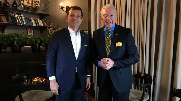 ugur-dundar-raki-balik-yapan-ekrem-imamogluna-sahip-cikti-gozleri-o-kadar-kararmis-ki-1643283014814.jpg Uğur Dündar rakı balık yapan Ekrem İmamoğlu'na sahip çıktı! Balıkçıya gitmek büyük başarıymış-4