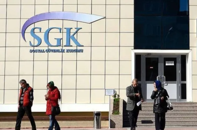 SGK ve İş Kurumunda mesai saati ayarlaması! İş yoğunluğu sebebiyle değişti