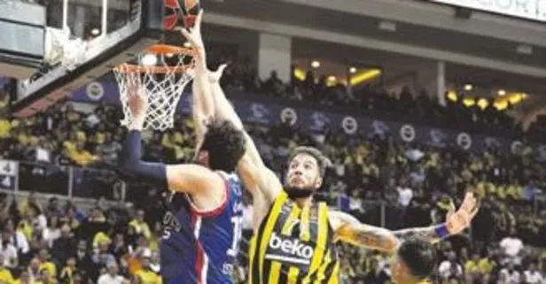 A.Efes&Fenerbahçe 21. maçlarına çıkıyor