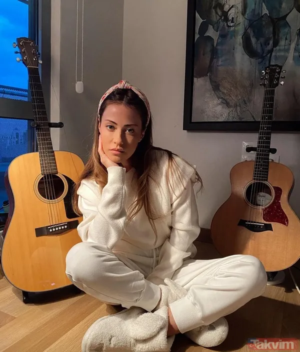 Derya Uluğ sosyal medyada şov yaptı! Top sektirdiği anları paylaştı kendine hayran bıraktı herkes onu konuştu - 3