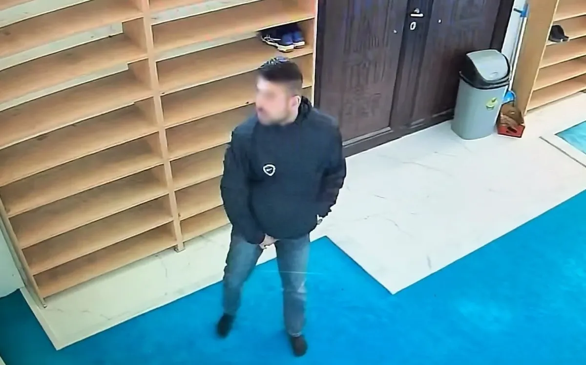 1784203846977.jpeg Bursa'da camideki yardım kutusunu hedef alan hırsız 100 bin TL ile kaçtı! Pes dedirten olay kamerada-5