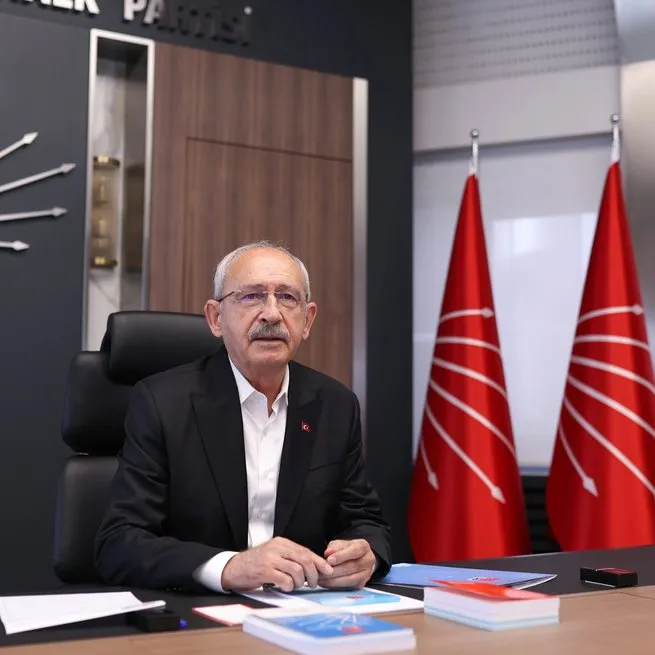 CHPde kongre süreci başlıyor! İsmail Saymaz canlı yayında bombaladı: Öztrak Taş Devrinden beri, Kuşoğlu Cilalı Taş Devrinden itibaren CHPde yönetici