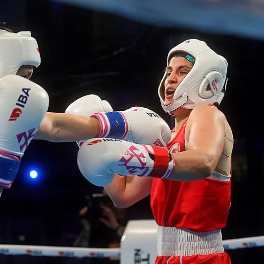 Altın kız Busenaz Sürmeneli