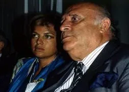 Demirel’den Çiller’e: Seni camdan atarım