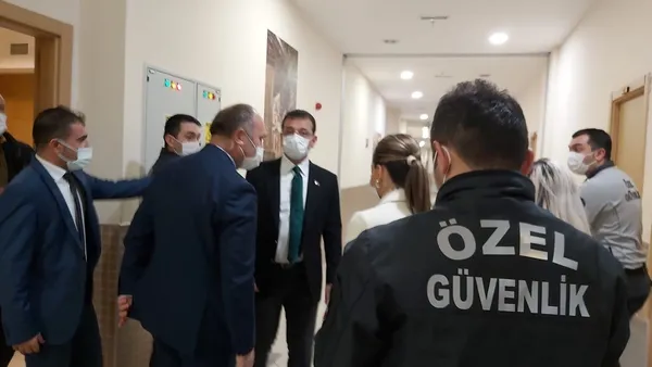 chpli-ibb-baskani-ekrem-imamoglu-mahkemede-inkar-etti-hakaretin-muhatabi-ysk-uyeleri-degil-icisleri-bakanidir-1641803942935.jpg