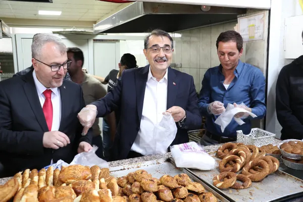 son-dakika-enerji-ve-tabii-kaynaklar-bakani-fatih-donmez-acikladi-petrol-mujdesini-baskan-recep-tayyip-erdogan-1683027128259.jpg Başkan Erdoğan petrol müjdesini duyurdu! Cudi ve Gabar'da yeni keşif: "Çok yüksek kaliteye sahip! Aynı bölgeden yeni müjdeler bekleniyor"-9