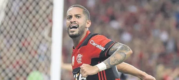 Aslan’ın gözdesine Alman kancası!