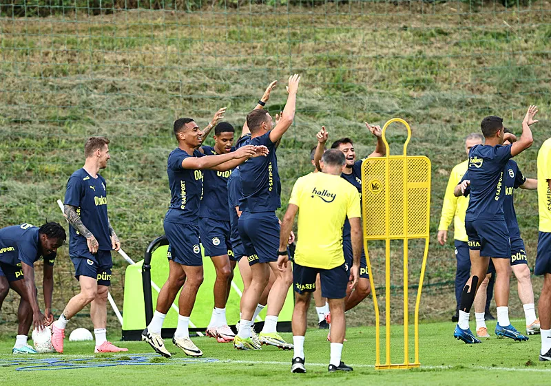 1 alana 1 bedava: Fenerbahçe'den bir bomba daha! En Nesyri'nin yanında o da geliyor - 9