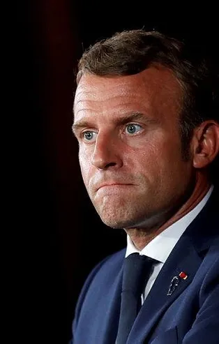 Ünlü Fransız siyaset bilimci Saint-Prot: Macron yanlış yolda
