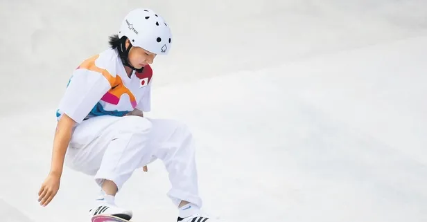 13 yaşındaki Momiji Nishiya tarihe geçti